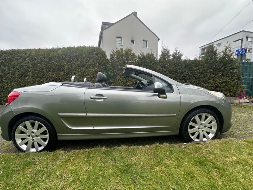 Peugeot 207 158.000 km 1.800 € Gelsenkirchen 45899