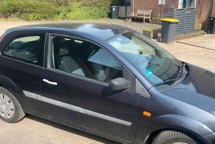 Ford Fiesta 46.900 km 3.699 &euro; Moers 47447