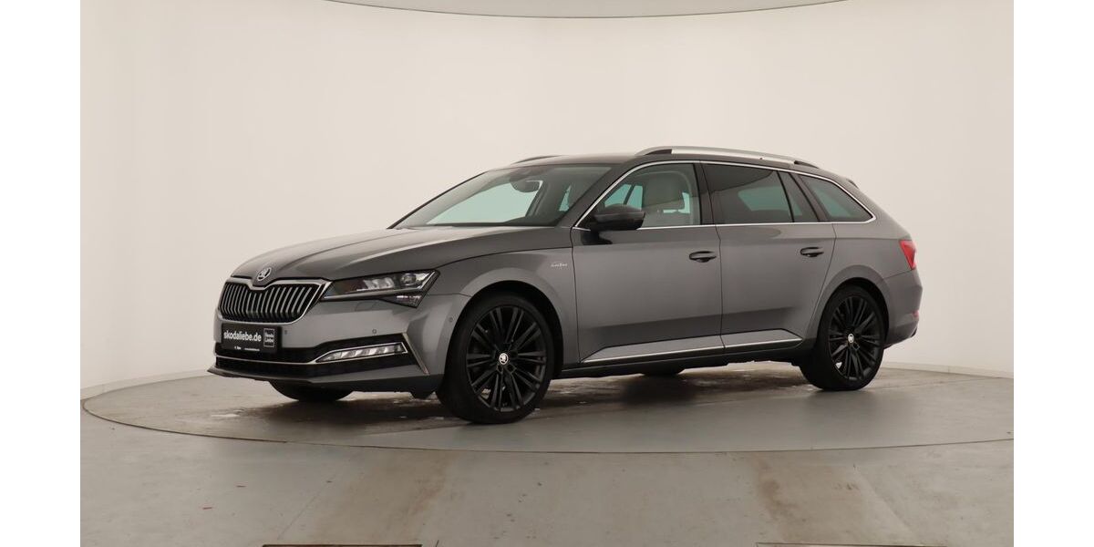 Skoda Superb 61.347 km 30.889 &euro; Leipzig 04103