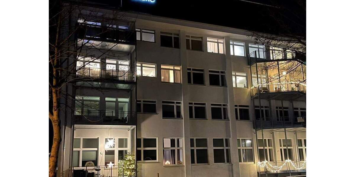 Hier leuchtet Ihr Stern am Balkon - 3R + SP 3 zimmer