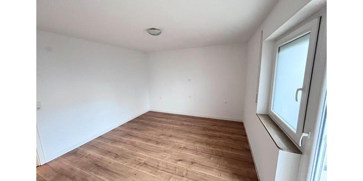 Etagenwohnung Mühlacker - 3 Zimmer, 77 m&sup2;, 800&euro; | Angebot:24850522