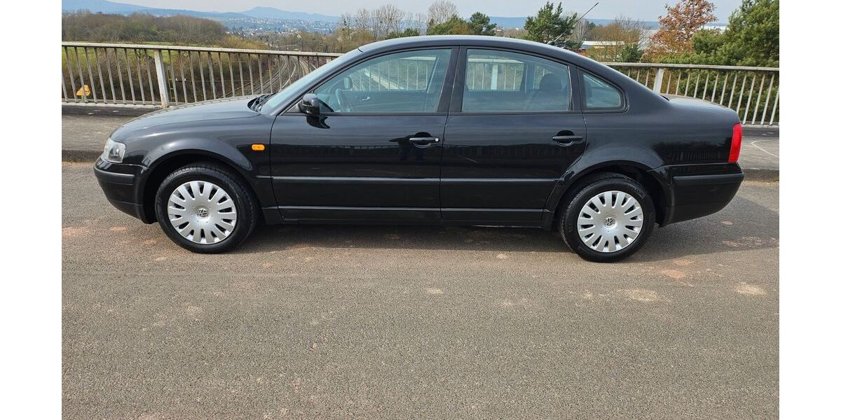 VW Passat 139.500 km 2.499 &euro; Vellmar 34246