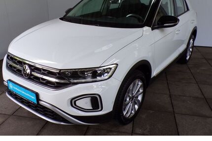 VW T-Roc 4.329 km 31.470 &euro; Lennestadt 57368