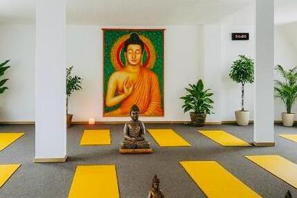Seminar- und Yogaraum zu vermieten, ca 80qm, ruhig mit Aussicht zimmer