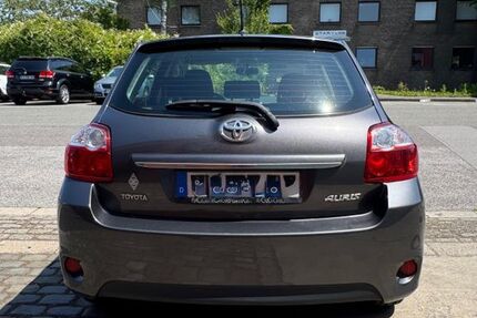 Toyota Auris 101.000 km 5.500 &euro; Tönisvorst 47918