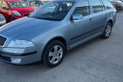 Skoda Octavia 63.703 km 3.750 &euro; Maxhütte -Haidhof 93142