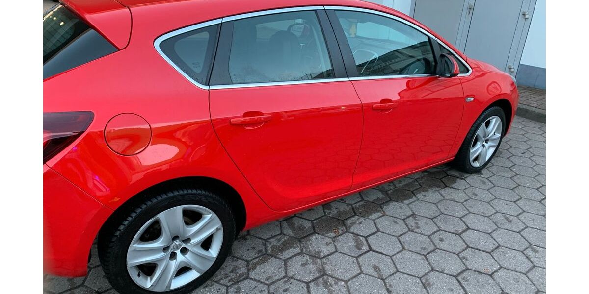 Opel Astra 192.000 km 5.590 &euro; hamburg 22307