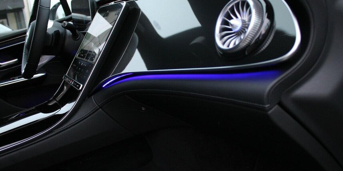 Mercedes-Benz EQE 300 Mercedes Garantie bis 2031 12.000 km 47.400 &euro; Badem 54657