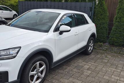 Audi Q2 99.900 km 11.999 &euro; Versmold 33775