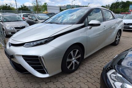 Toyota Mirai 124.000 km 8.990 &euro; Nürnberg 90439