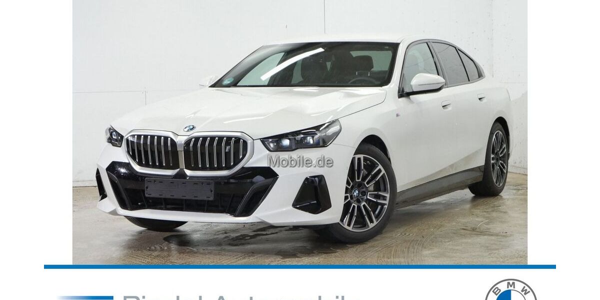 BMW i5 21.599 km 60.990 &euro; Dinslaken 46535