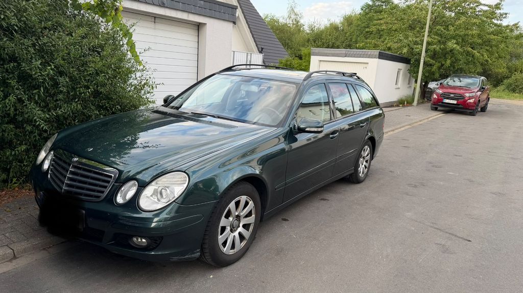 Mercedes-Benz E 280 246.000 km 3.750 &euro; Duisburg 47228