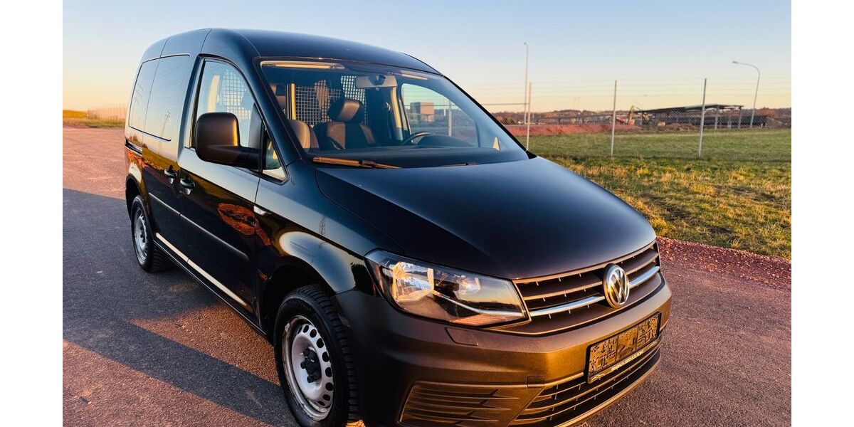 VW Caddy 135.000 km 8.990 &euro; Merzig 66663