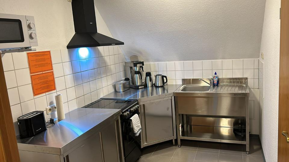 Dachgeschoßwohnung Bösel - 3 Zimmer, 20 m&sup2;, 20&euro; | Angebot:25342412
