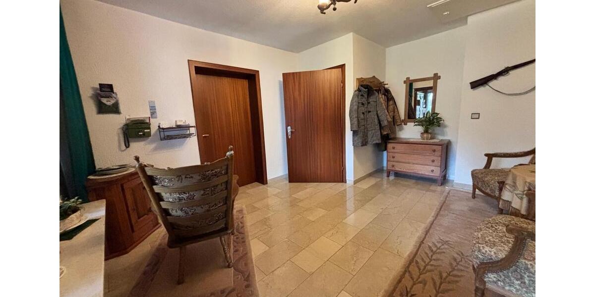 Einfamilienhaus Kastellaun - 10 Zimmer, 340 m&sup2;, 498.000&euro; | Angebot:25280873