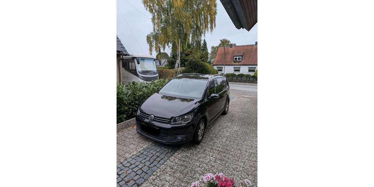 VW Touran 161.000 km 7.999 &euro; Bad Schwartau 23611