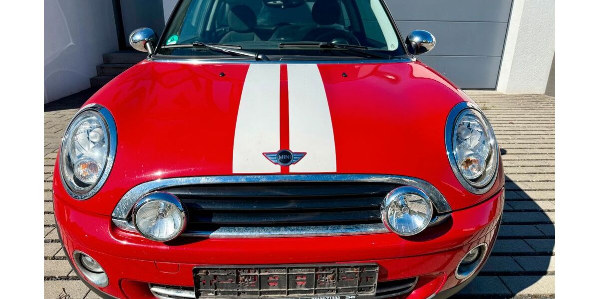 Mini ONE 111.245 km 4.799 &euro; Berglen 73663