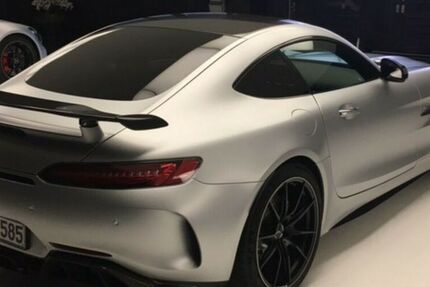 Mercedes AMG GT R