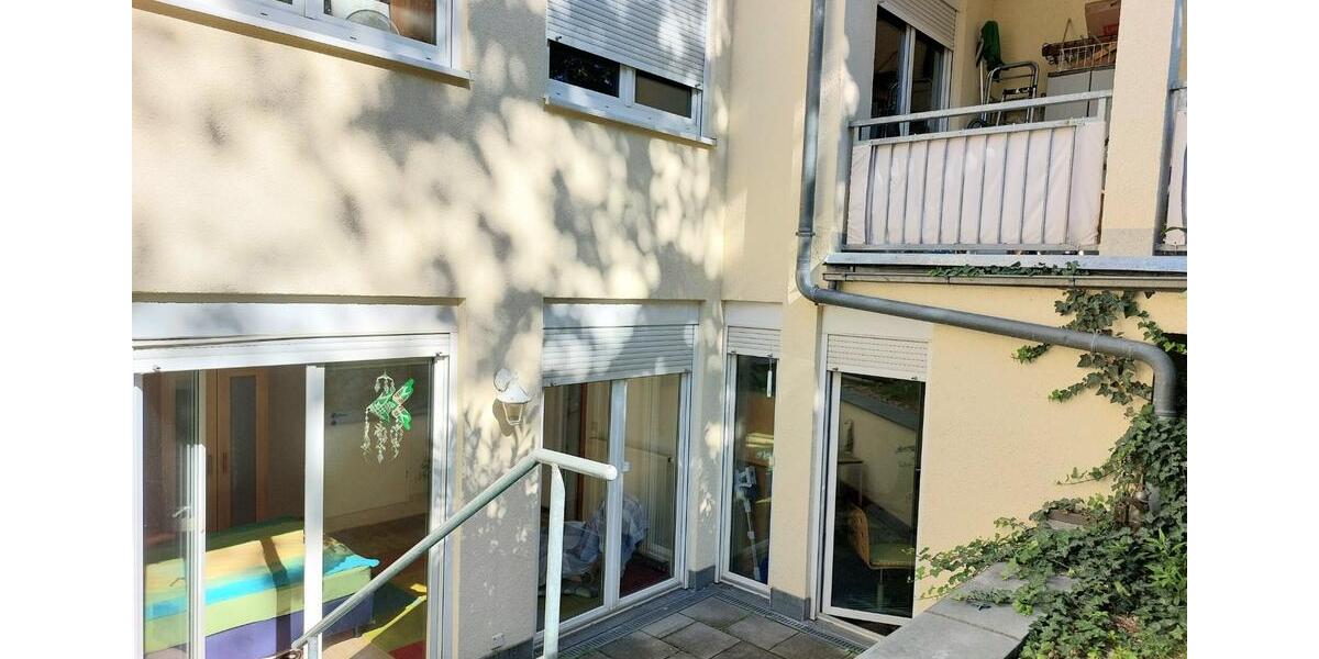 Attraktive Maisonettewohnung mit Südterrasse und Balkon 4 zimmer