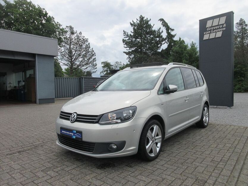 VW Touran 155.090 km 9.300 € Geldern 47608