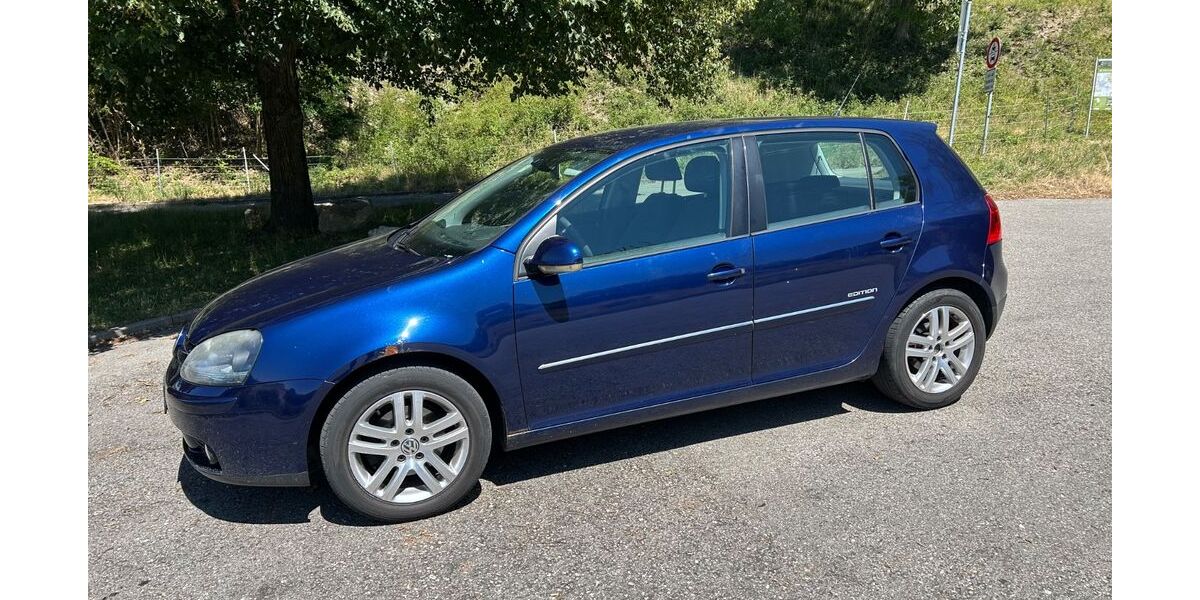 VW Golf 152.000 km 2.500 &euro; Kohlberg 72664