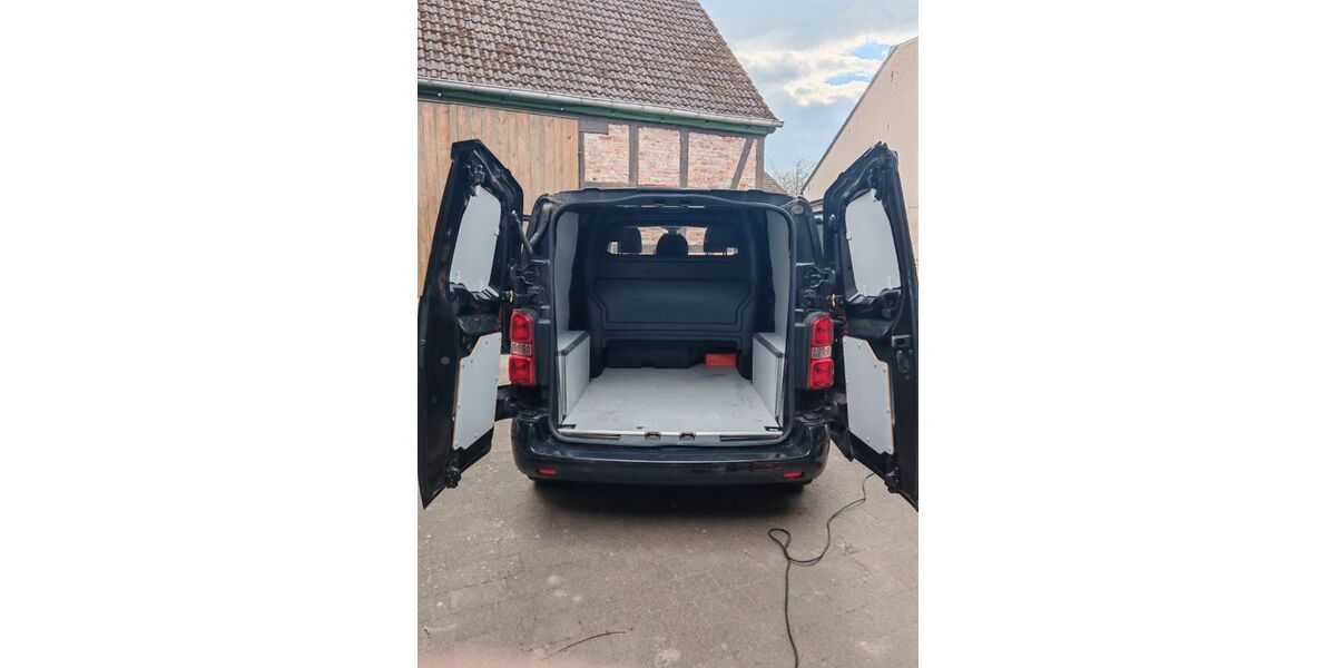 Opel Vivaro 64.000 km 22.900 &euro; Berlin 13595