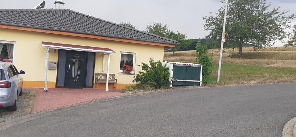 Bungalow Bad Bocklet - 3 Zimmer, 100 m&sup2;, 390.000&euro; | Angebot:24294383