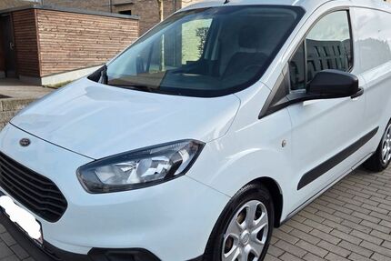Ford Transit Courier 108.454 km 8.390 &euro; Dortmund 44263