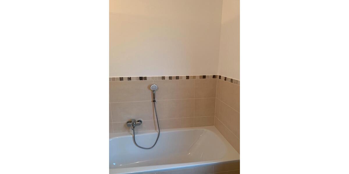 Etagenwohnung Trostberg - 5 Zimmer, 149 m&sup2;, 980&euro; | Angebot:26387114