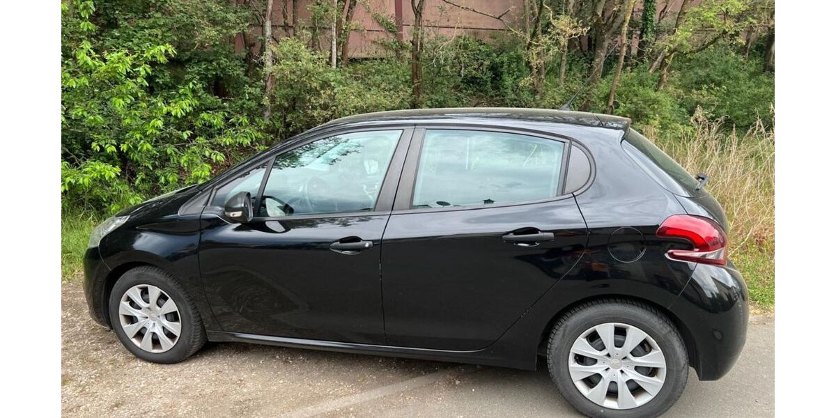 Peugeot 208 148.190 km 5.790 &euro; Lampertheim 68623