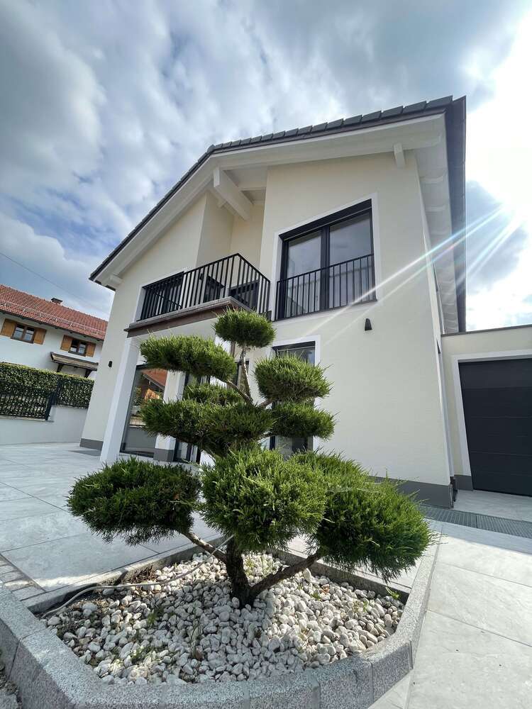 Haus zum Kaufen in Osterwarngau 1.899.000 € 226 m²