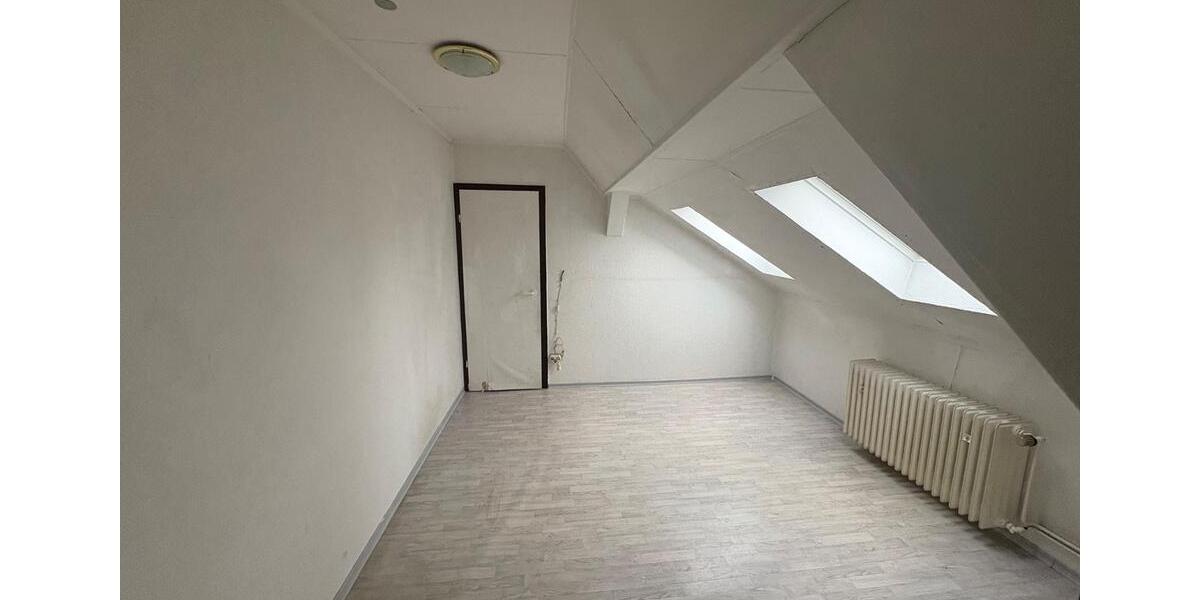 Dachgeschoßwohnung Petershagen - 2 Zimmer, 90 m&sup2;, 500&euro; | Angebot:26110137