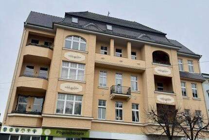 Helle, sanierte 2-Zimmer-Altbauwohnung mit Loggia 2 zimmer