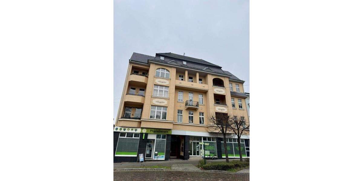 Helle, sanierte 2-Zimmer-Altbauwohnung mit Loggia 2 zimmer