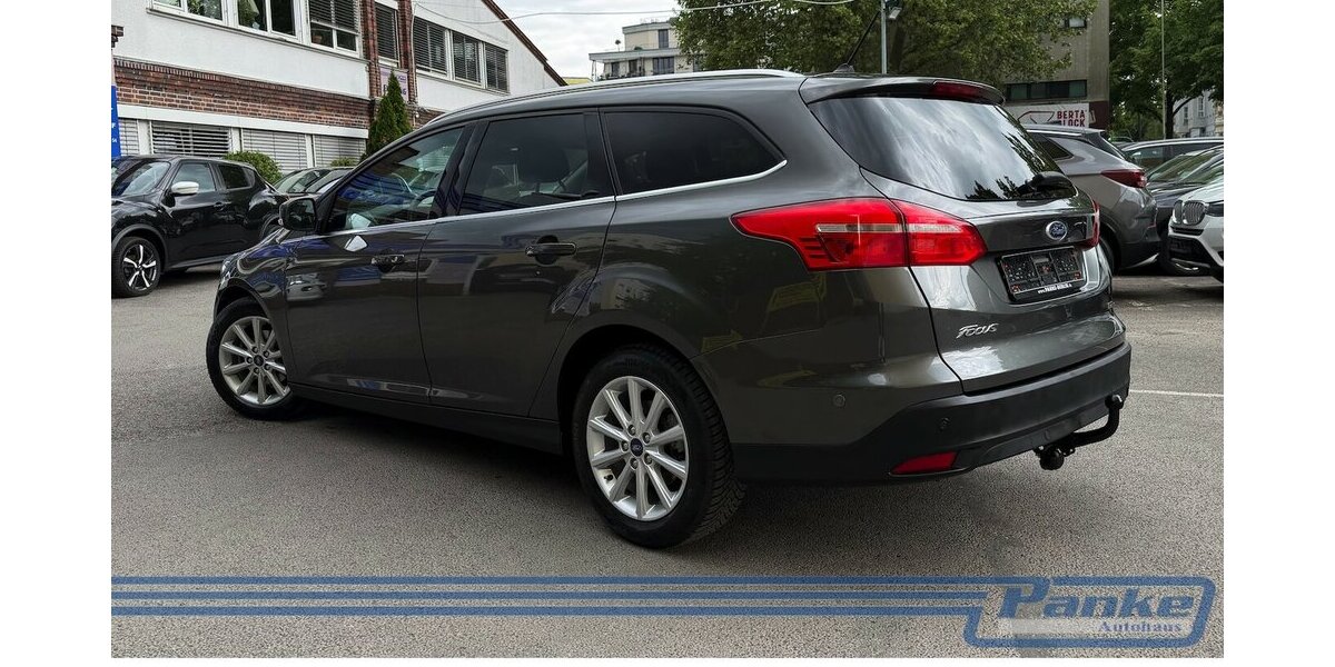 Ford Focus Titanium*AHK*SHZ*Tempo*Keyless*Navi* 117.279 km 8.900 &euro; Berlin 13187