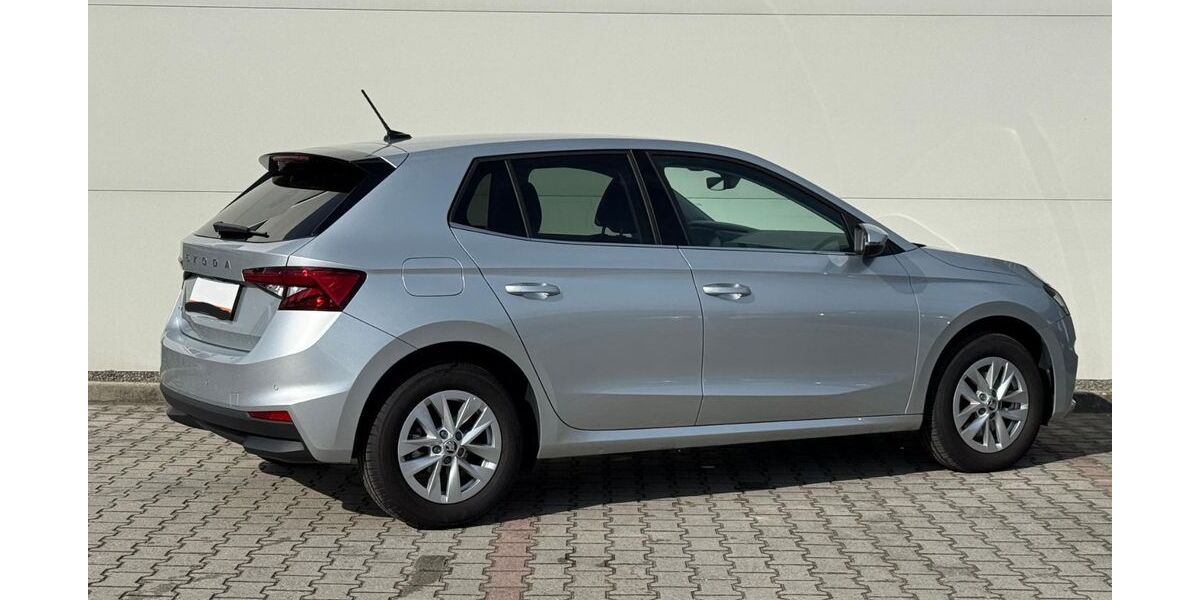 Skoda Fabia 5.300 km 18.950 &euro; Friedland 37133