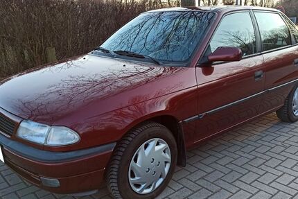 Opel Astra 128.346 km 2.450 &euro; Langenhagen 30851