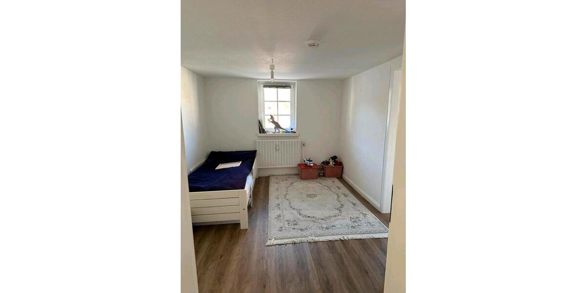 Etagenwohnung Bebra - 5 Zimmer, 103 m&sup2;, 650&euro; | Angebot:25362375