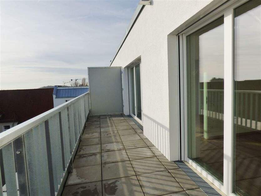 Nachmieter gesucht!!! Tolle 5 Zi-Maisonette Whg. mit Balkon und DG-Terrasse, TG-Stellplatz! 5 zimmer