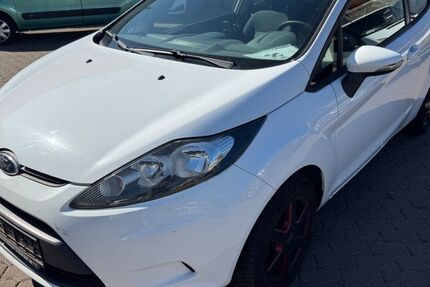 Ford Fiesta 159.641 km 2.350 € Saarlouis 66740