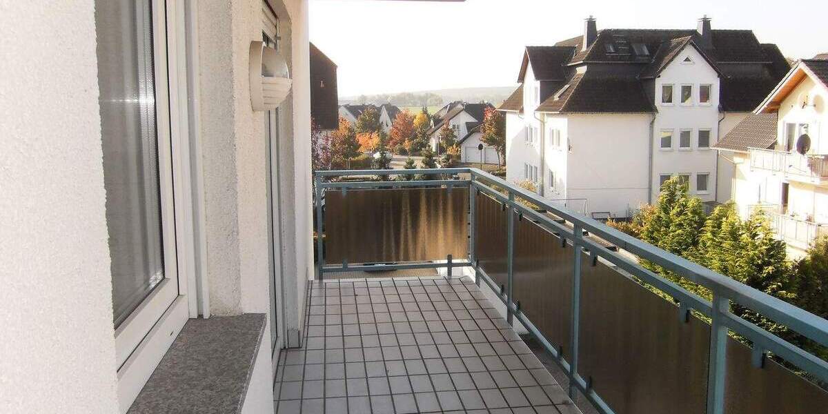 Etagenwohnung Polch - 3 Zimmer, 100 m&sup2;, 780&euro; | Angebot:25094623