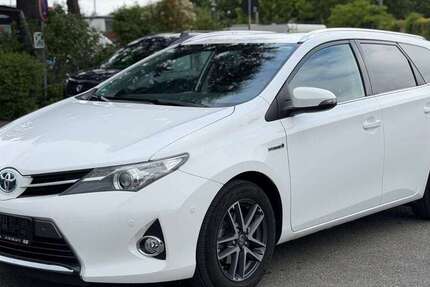 Toyota Auris 155.000 km 10.990 &euro; Möglingen 71696