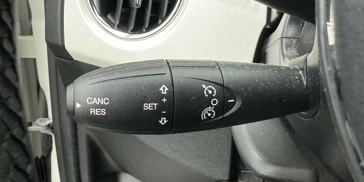 Fiat 500 1.0 Dolcevita Mild-Hybrid CarPlay 1. Hand 25.490 km 11.890 &euro; Lich 35423