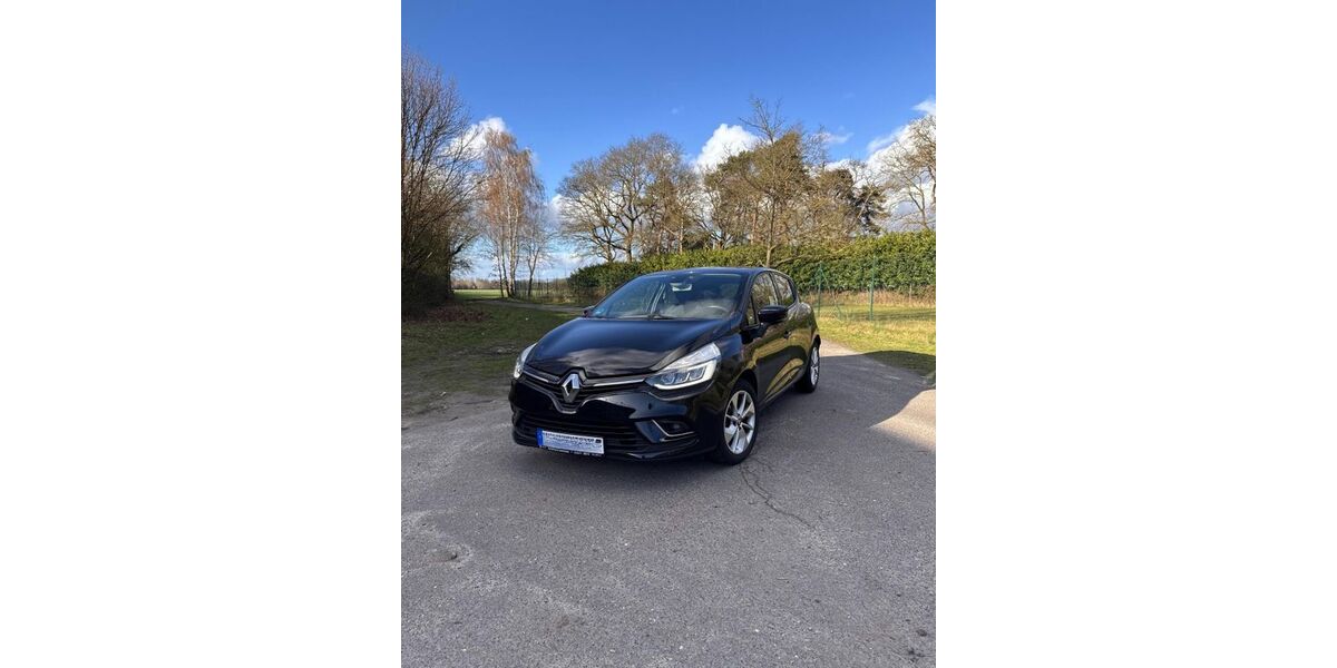 Renault Clio 113.699 km 10.000 &euro; Nordhorn 48529