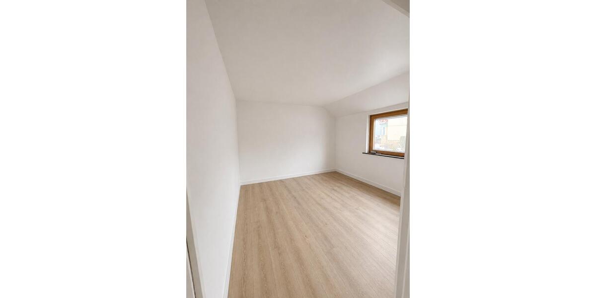 Reihenhaus Ilmenau - 4 Zimmer, 78 m&sup2;, 1.300&euro; | Angebot:26396411