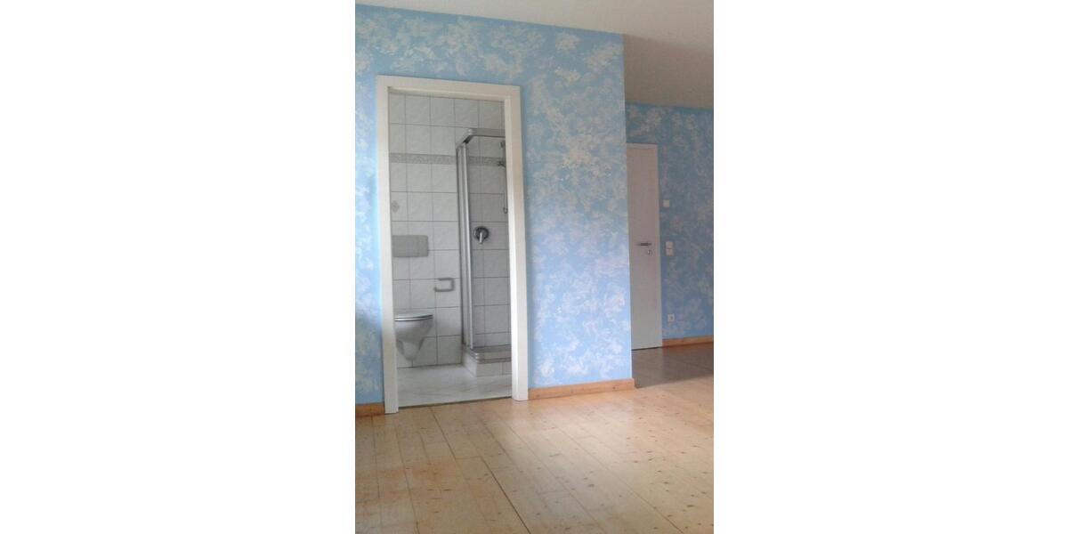 Dachgeschoßwohnung Kröv - 1 Zimmer, 35 m&sup2;, 470&euro; | Angebot:26381934