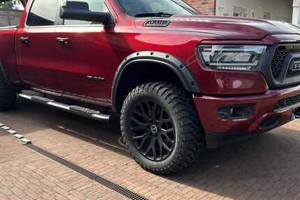 Dodge RAM 88.000 km 42.900 &euro; Rellingen 25462