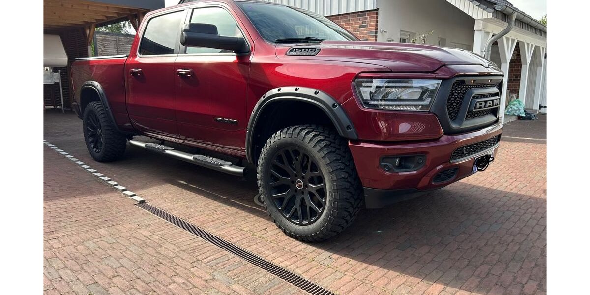 Dodge RAM 88.000 km 42.900 &euro; Rellingen 25462