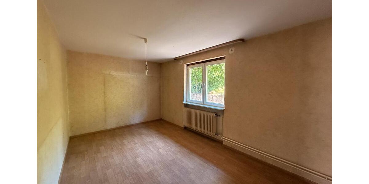 Einfamilienhaus Spiesen-Elversberg Elversberg - 7 Zimmer, 150 m&sup2;, 121.000&euro; | Angebot:26960849