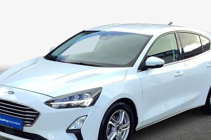 Ford Focus 82.003 km 15.940 &euro; Dresden 01159